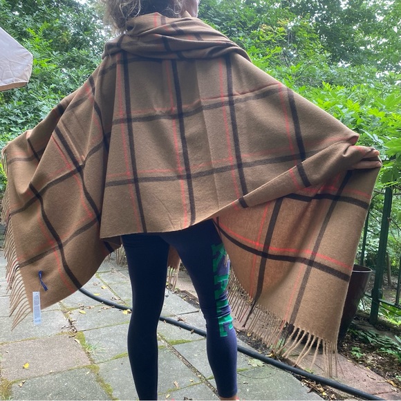 Blue Sky Wool Luxury Brand Mongolian Camel Wool Plaid made in Mongolia - Picture 5 of 10